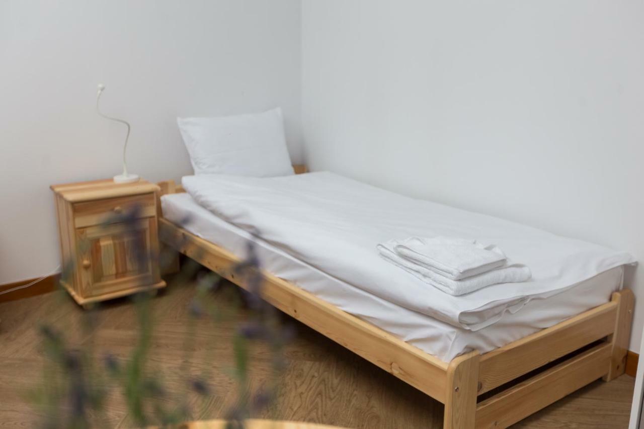 Artrooms Pokoje Goscinne 克罗斯诺 外观 照片